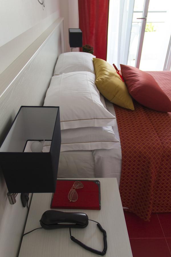 Hotel Villa Chiara Terracina Zewnętrze zdjęcie